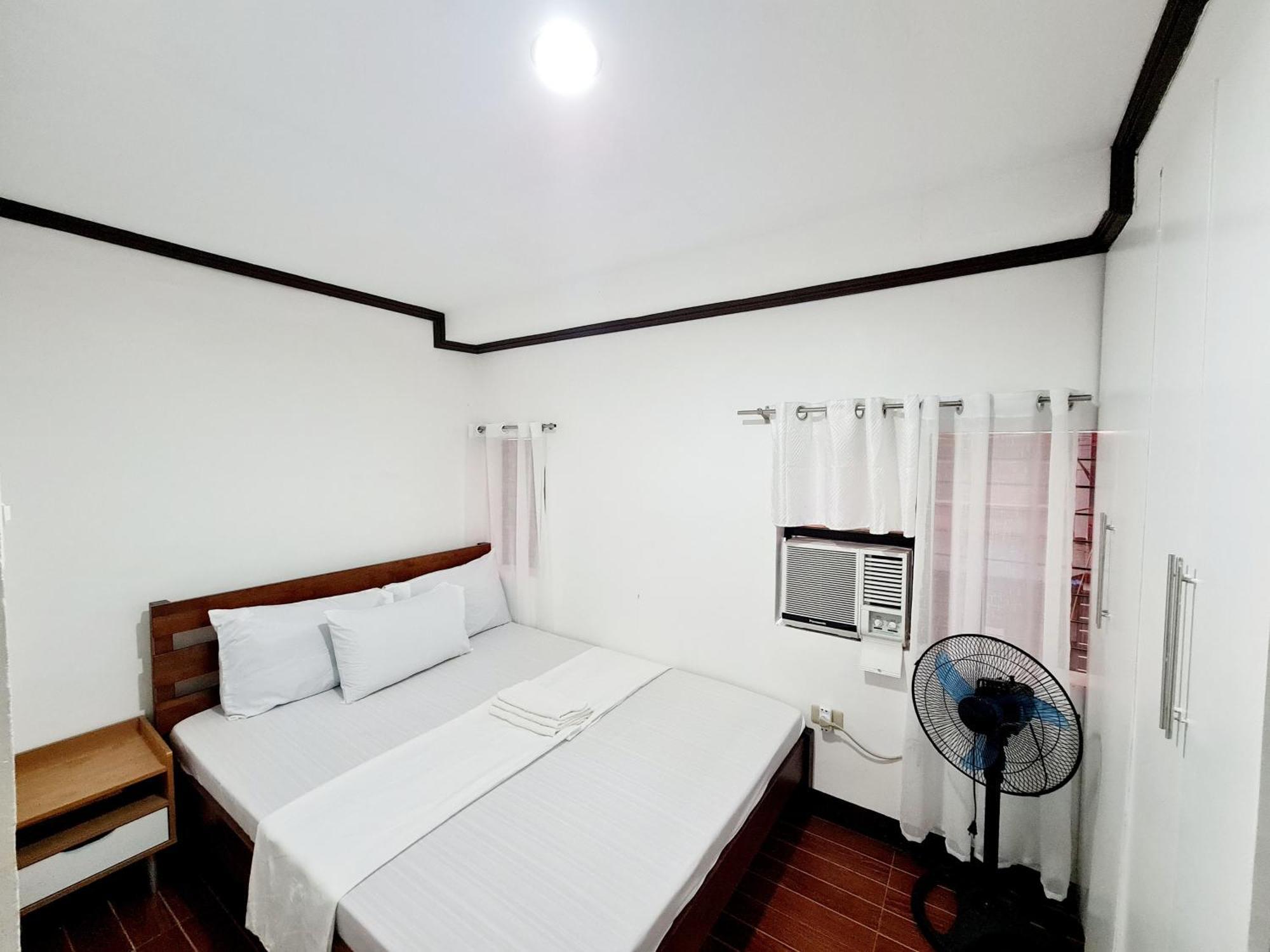 Calapan City Fully Furnished House Transient Near Xentromall L39 外观 照片