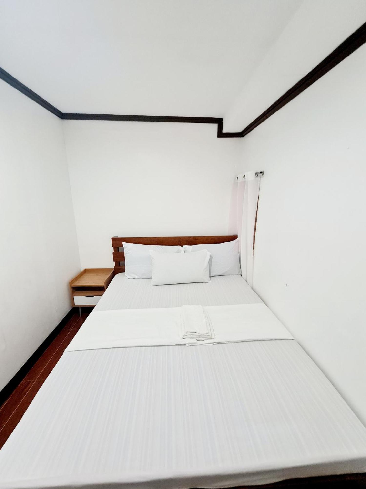 Calapan City Fully Furnished House Transient Near Xentromall L39 外观 照片
