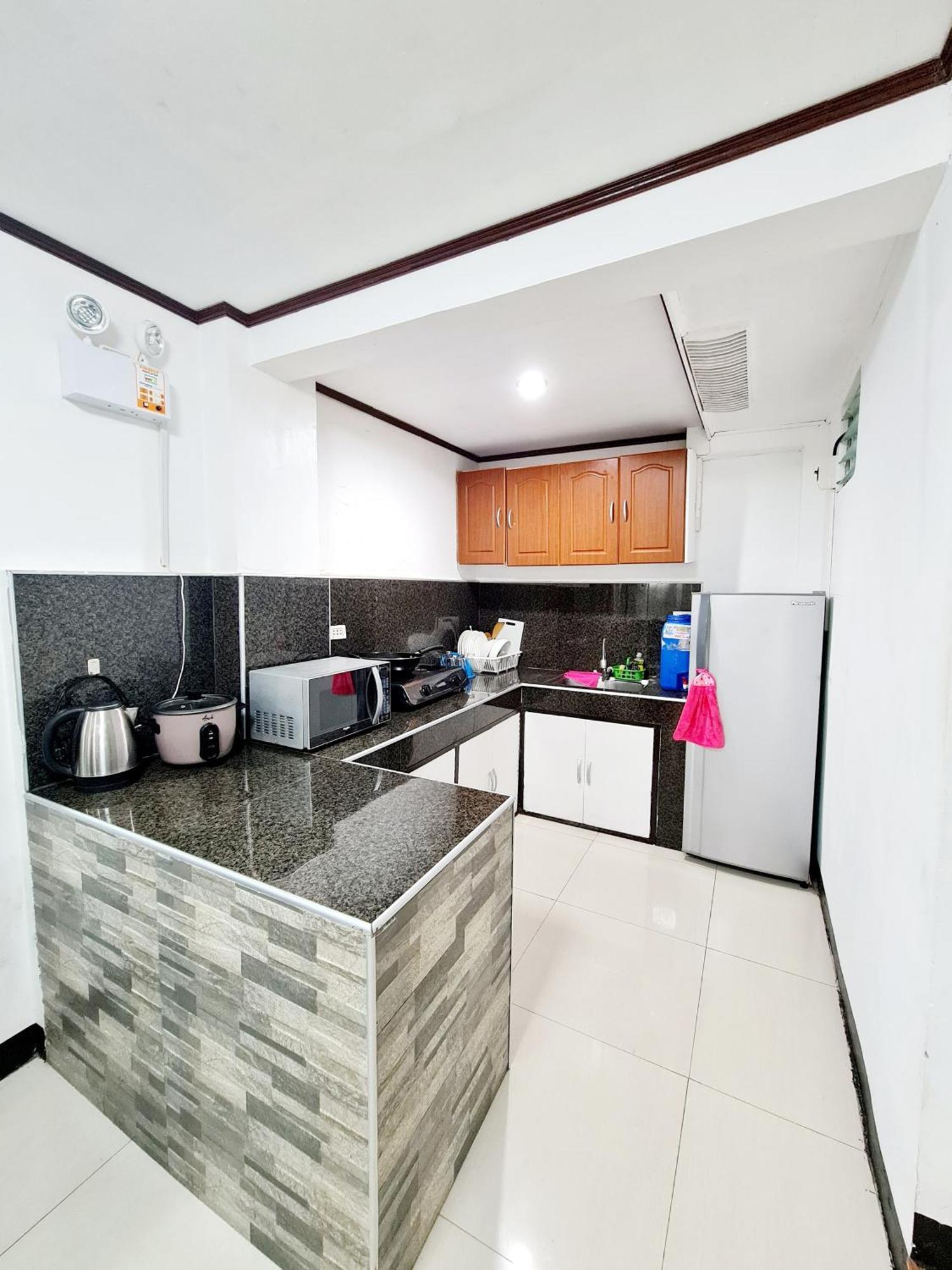 Calapan City Fully Furnished House Transient Near Xentromall L39 外观 照片